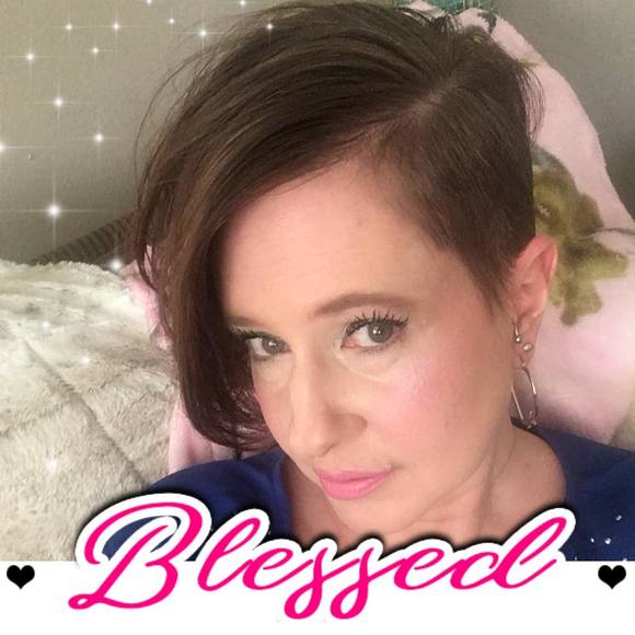 Meet your Posher, Jen - Picture 1 of 1